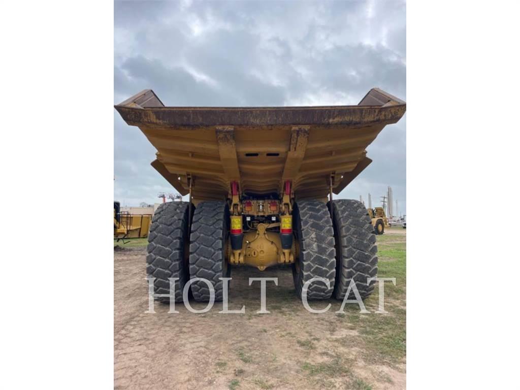 CAT 775G Zglobni damperi