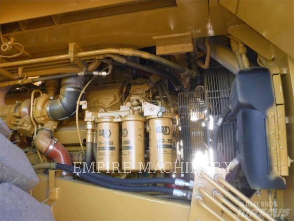 CAT 775G Zglobni damperi
