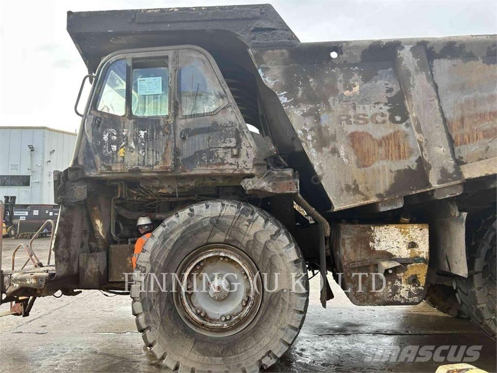 CAT 775G Zglobni damperi