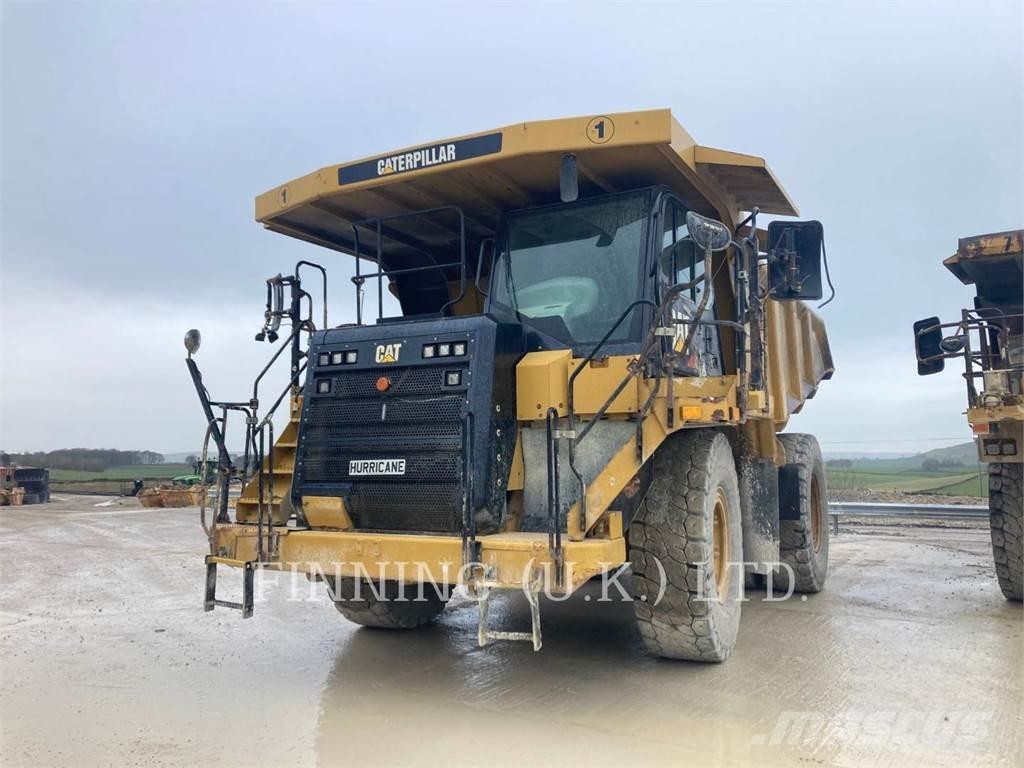 CAT 775G Zglobni damperi