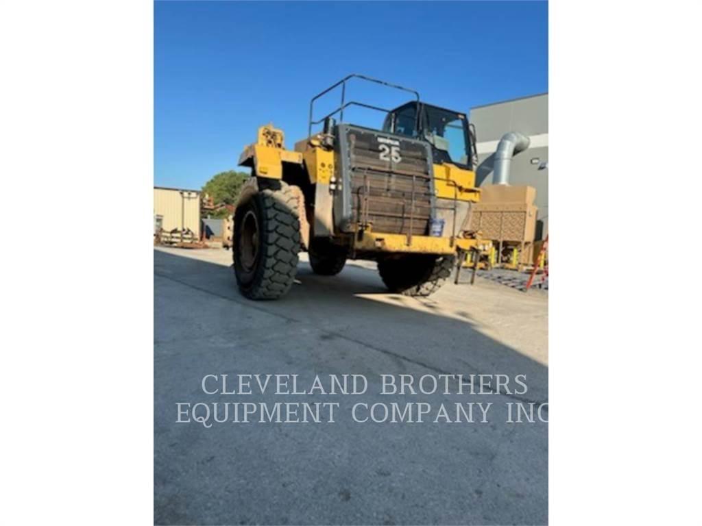 CAT 777F Zglobni damperi