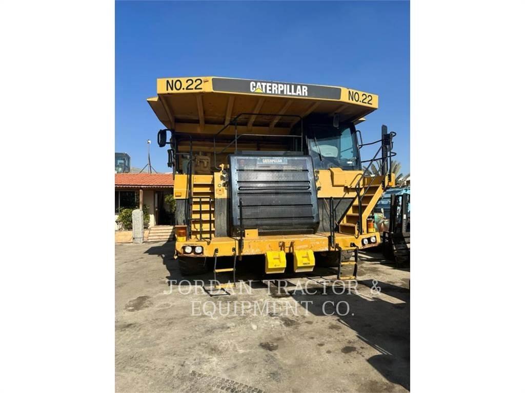CAT 777F Zglobni damperi