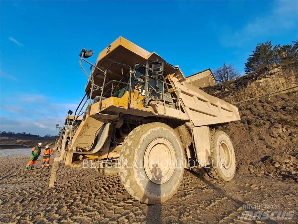 CAT 777G Zglobni damperi