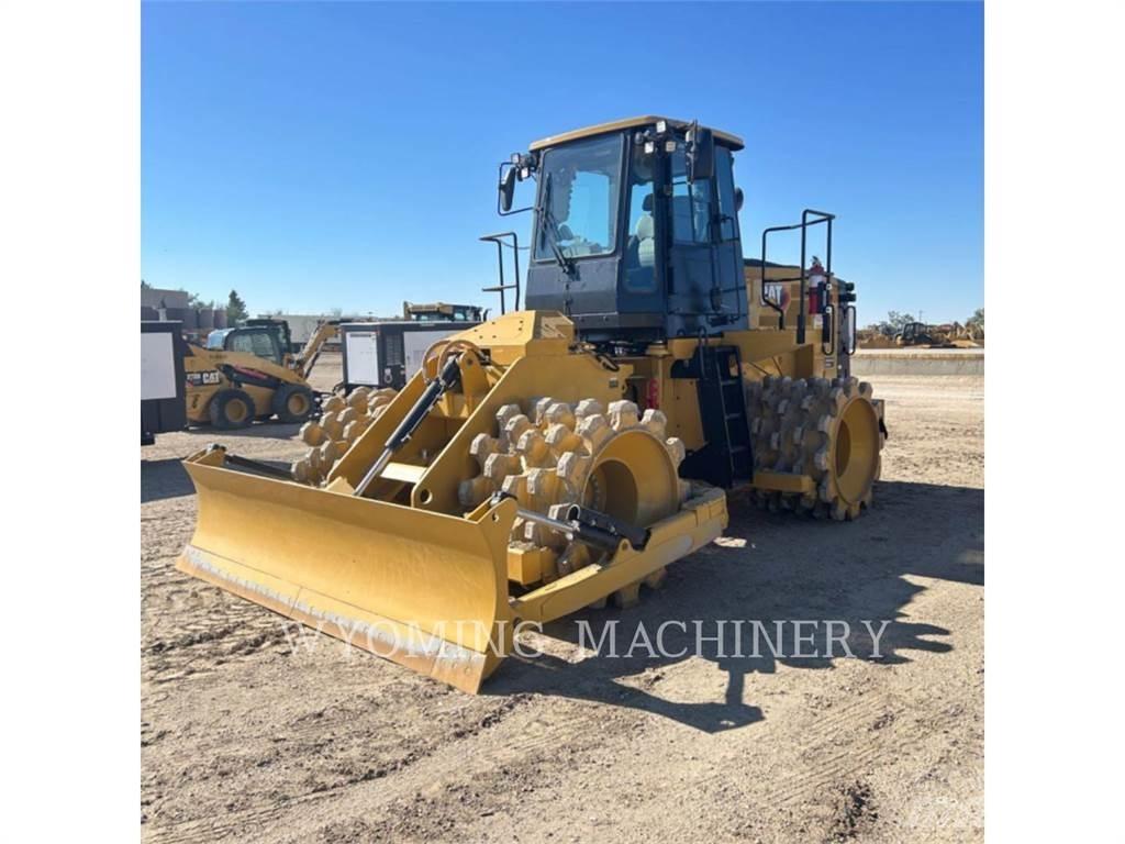 CAT 815 Nabijači zemlje