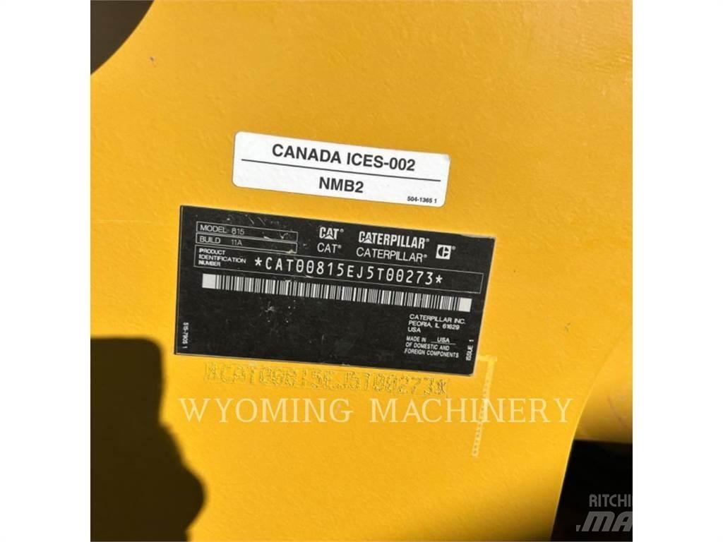 CAT 815 Nabijači zemlje