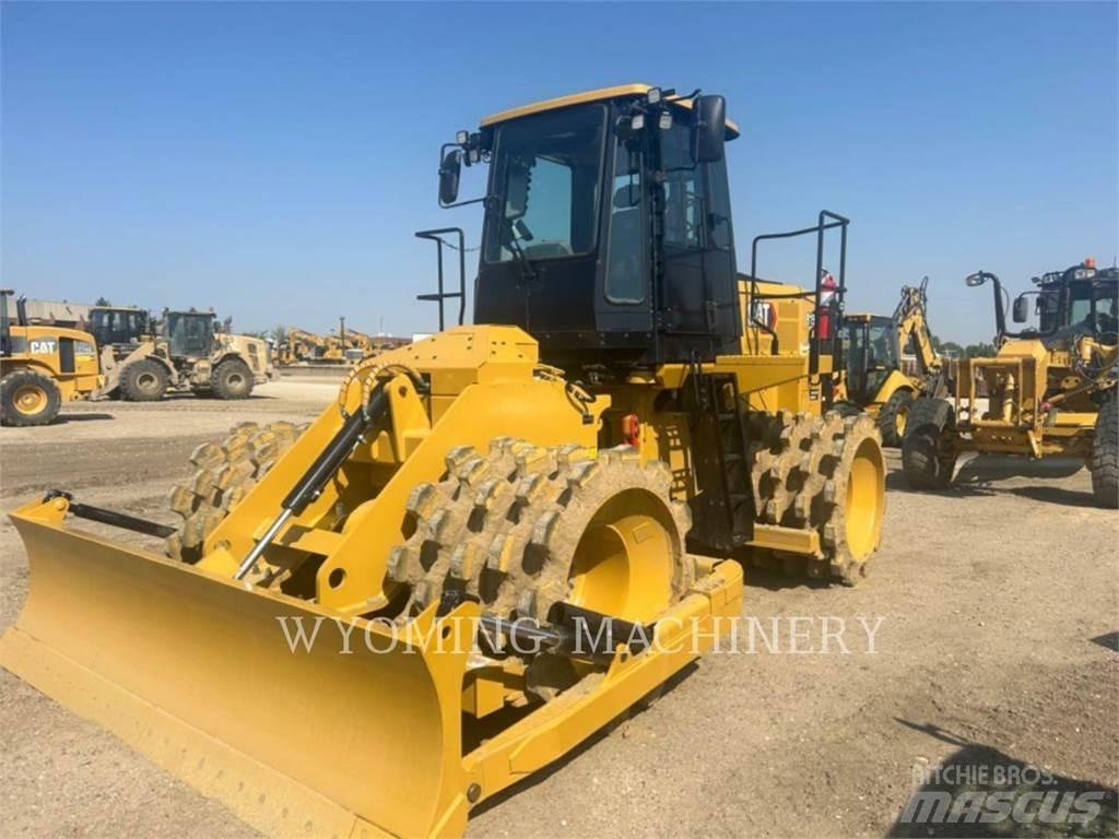 CAT 815 Nabijači zemlje