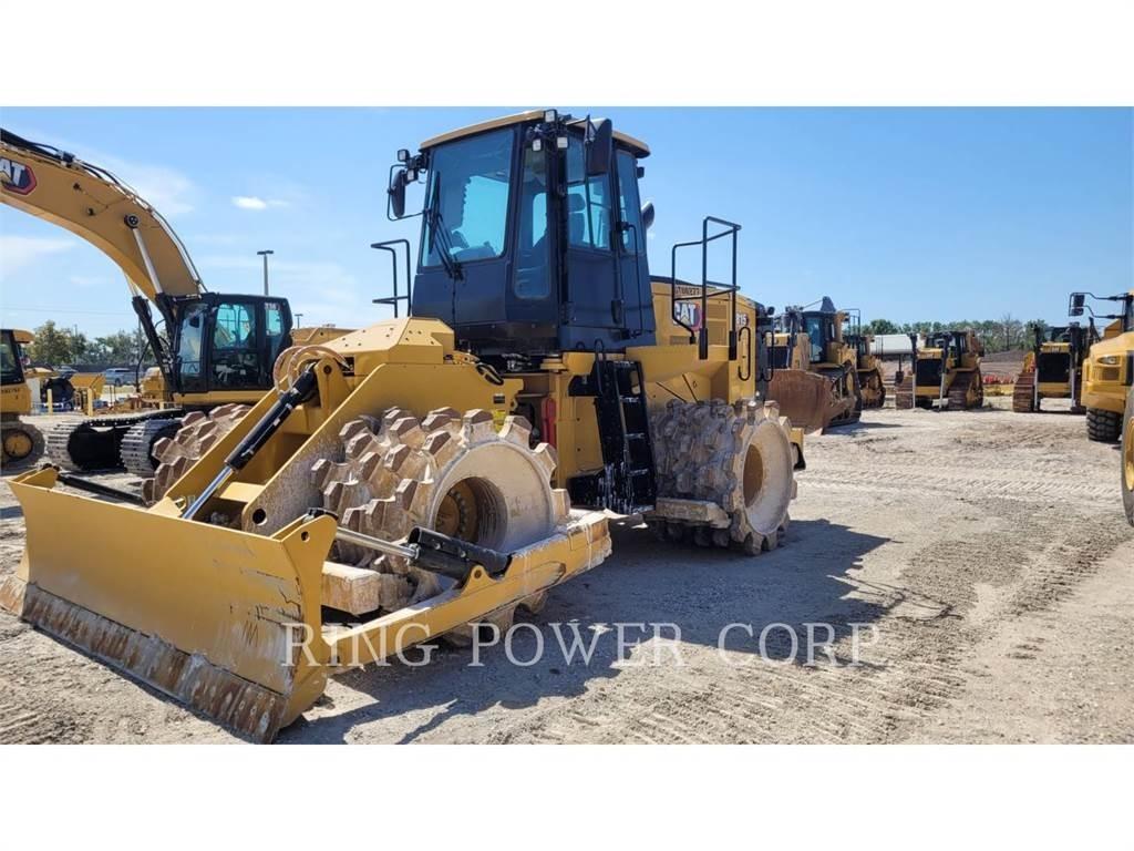 CAT 815 Nabijači zemlje