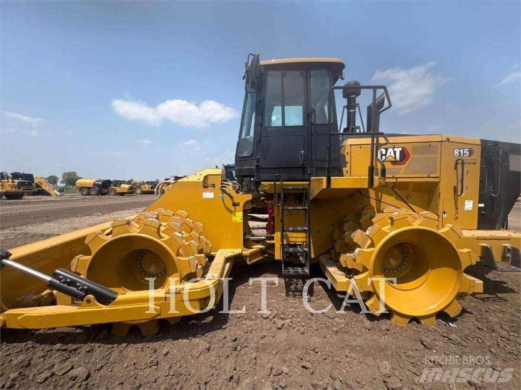 CAT 815 Nabijači zemlje