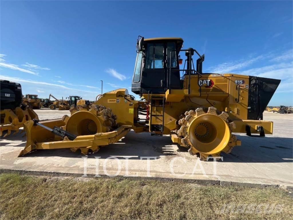 CAT 815 Nabijači zemlje