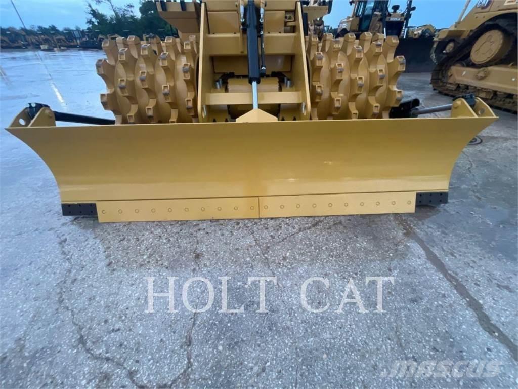 CAT 815 Nabijači zemlje