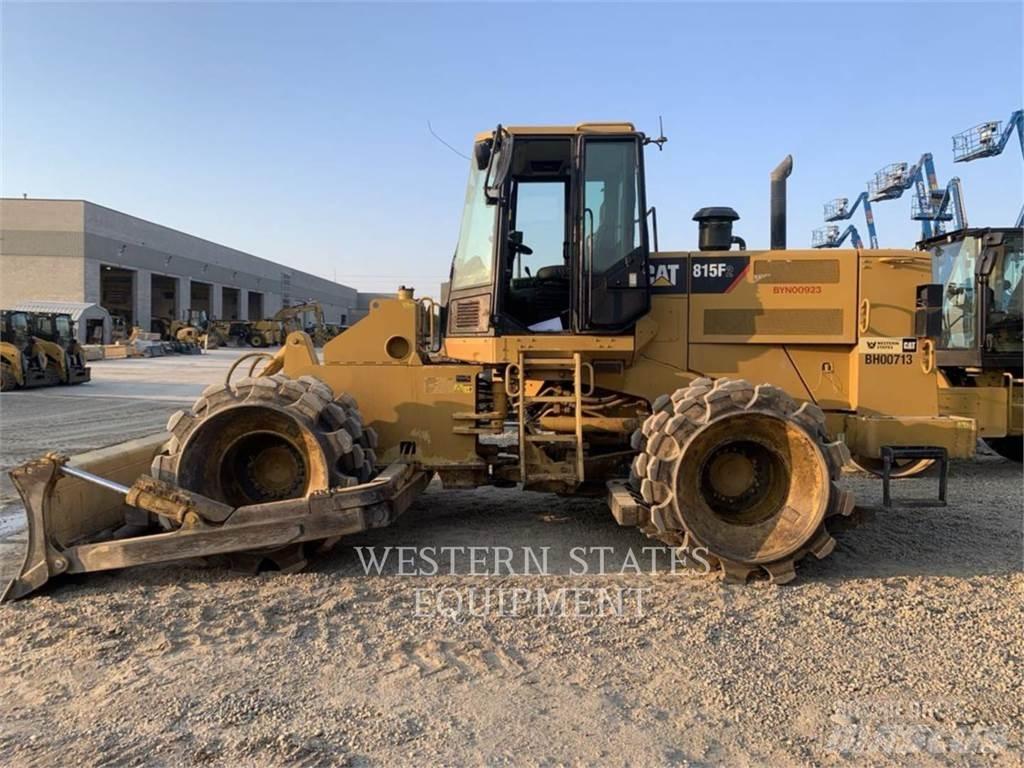 CAT 815FII Nabijači zemlje