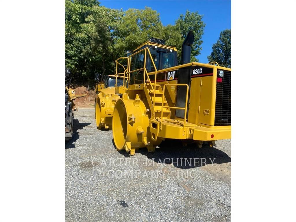 CAT 826G Nabijači zemlje