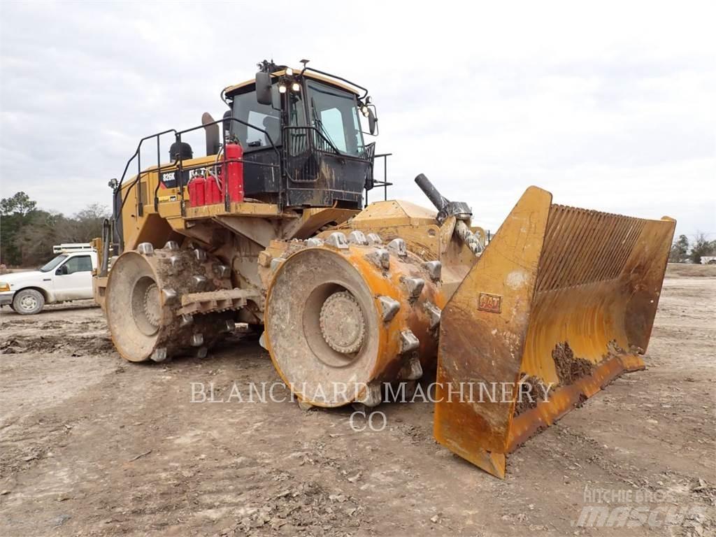 CAT 826K Nabijači zemlje