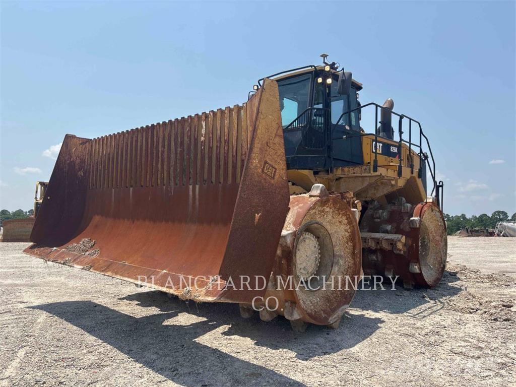 CAT 826K Nabijači zemlje