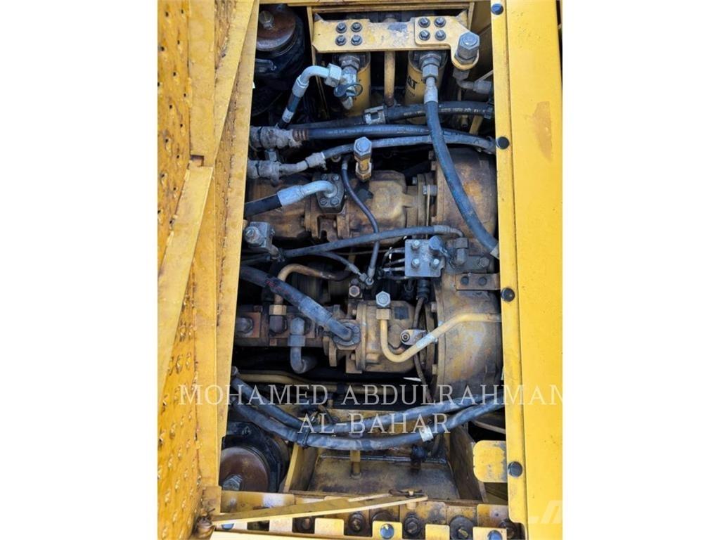 CAT 834F Buldožeri na točkovima