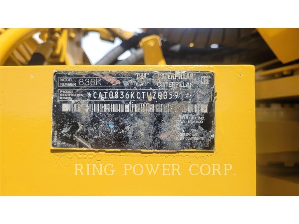 CAT 836K Nabijači zemlje