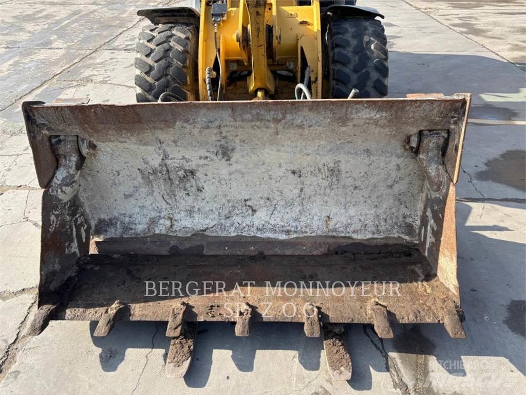 CAT 906H2 Utovarivači na točkove