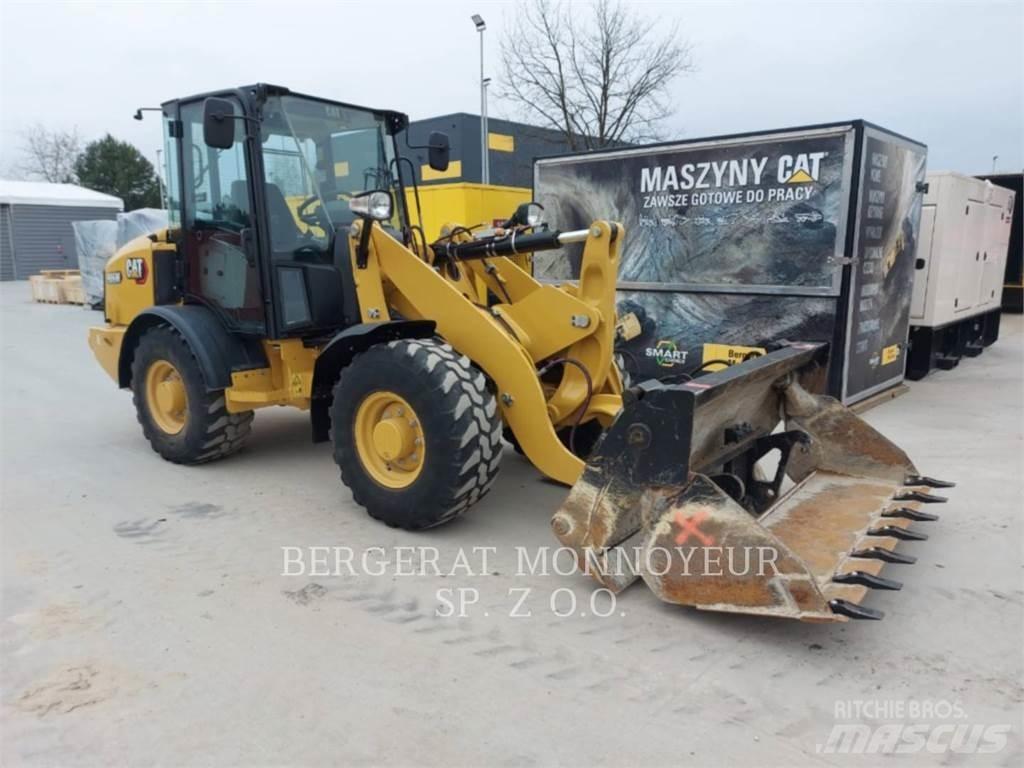 CAT 906M Utovarivači na točkove