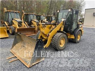 CAT 906M Utovarivači na točkove