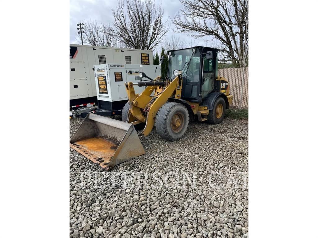 CAT 906M Utovarivači na točkove