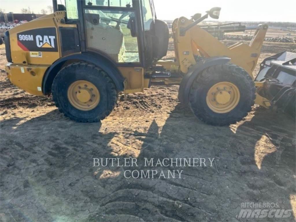 CAT 906M Utovarivači na točkove
