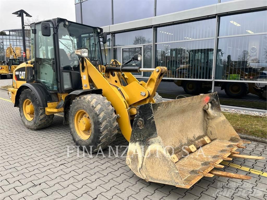 CAT 906M Utovarivači na točkove