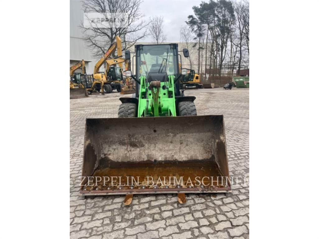 CAT 907M Utovarivači na točkove