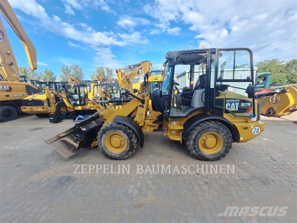 CAT 907M Utovarivači na točkove