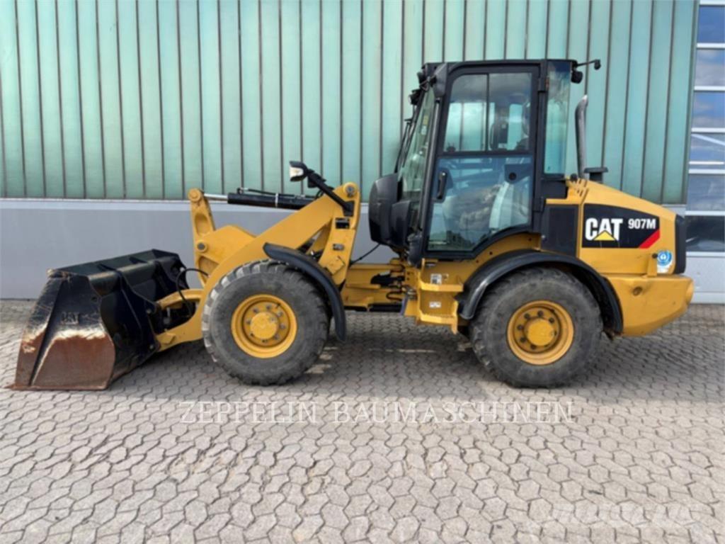CAT 907M Utovarivači na točkove