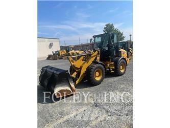 CAT 908M Utovarivači na točkove