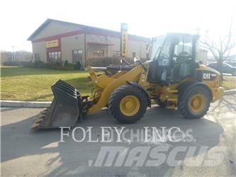 CAT 908M Utovarivači na točkove