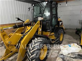 CAT 908M Mini utovarivači