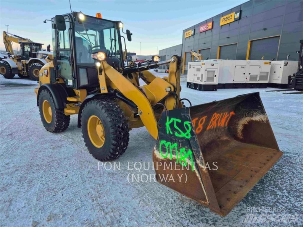 CAT 908M Utovarivači na točkove