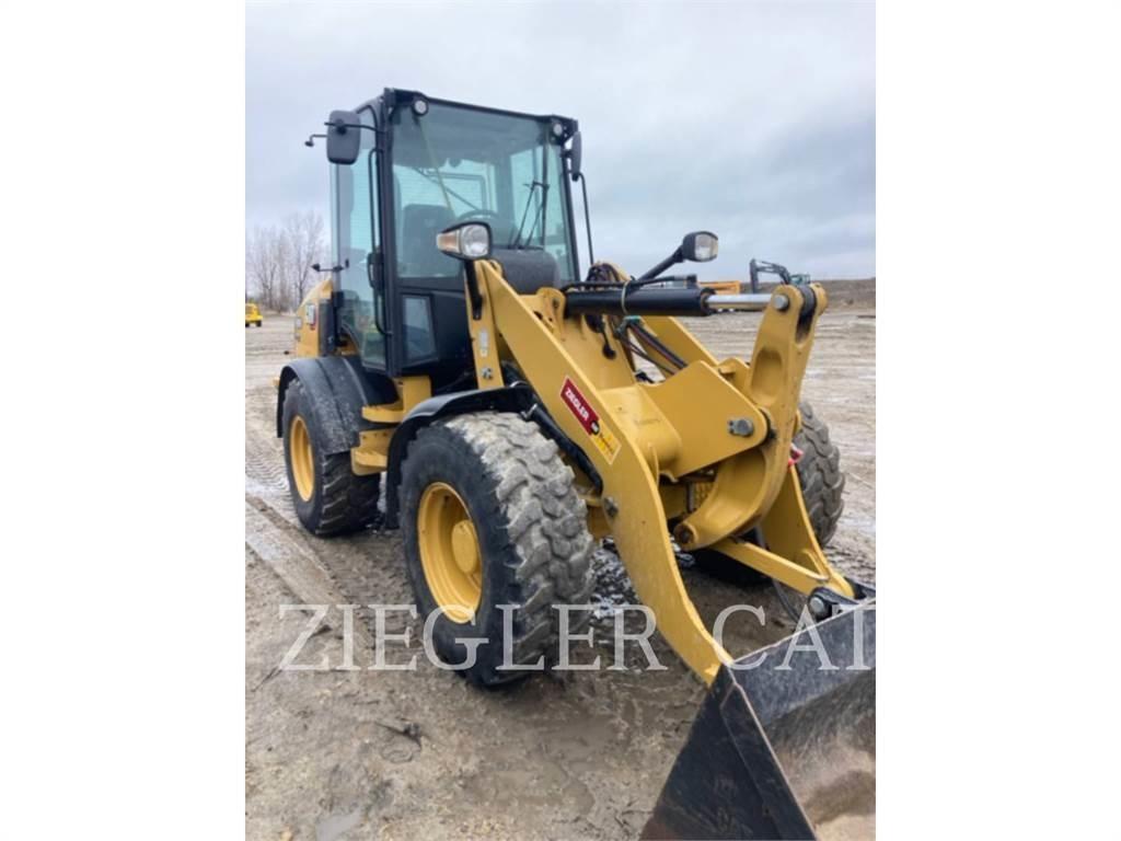 CAT 908M Utovarivači na točkove