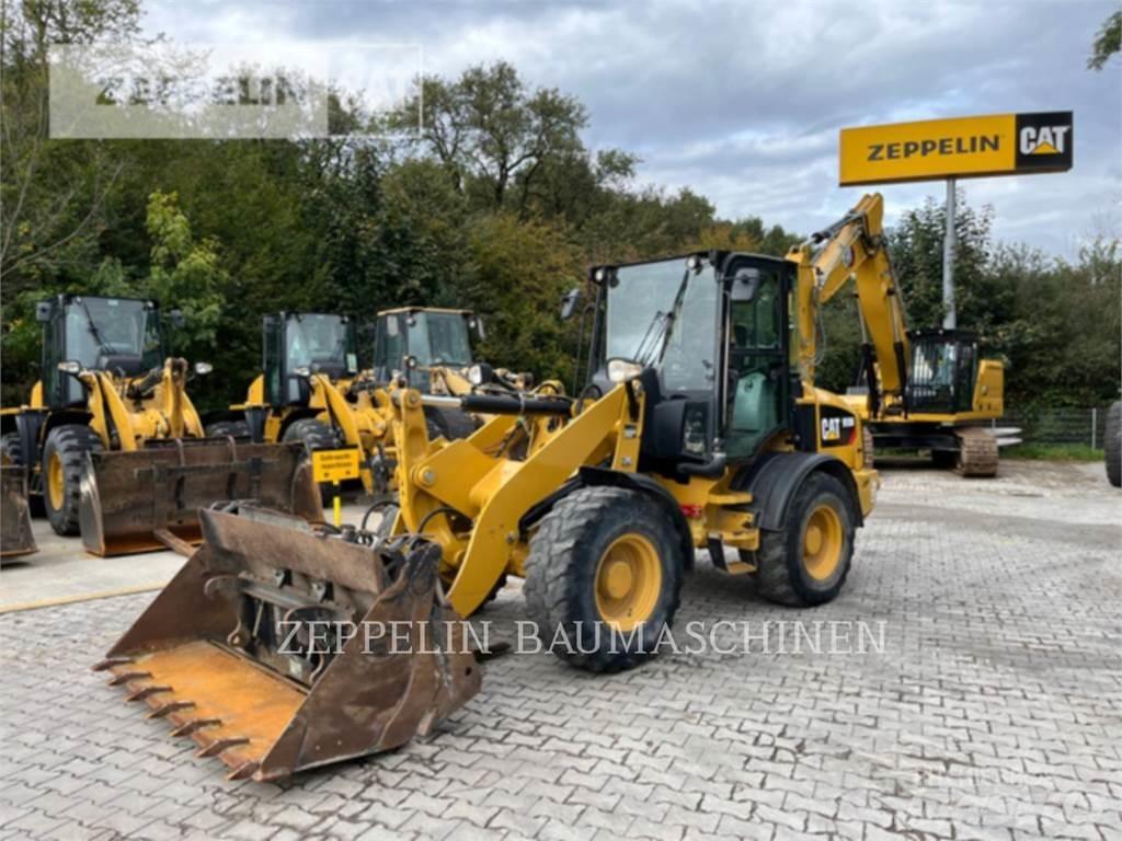 CAT 908M Utovarivači na točkove
