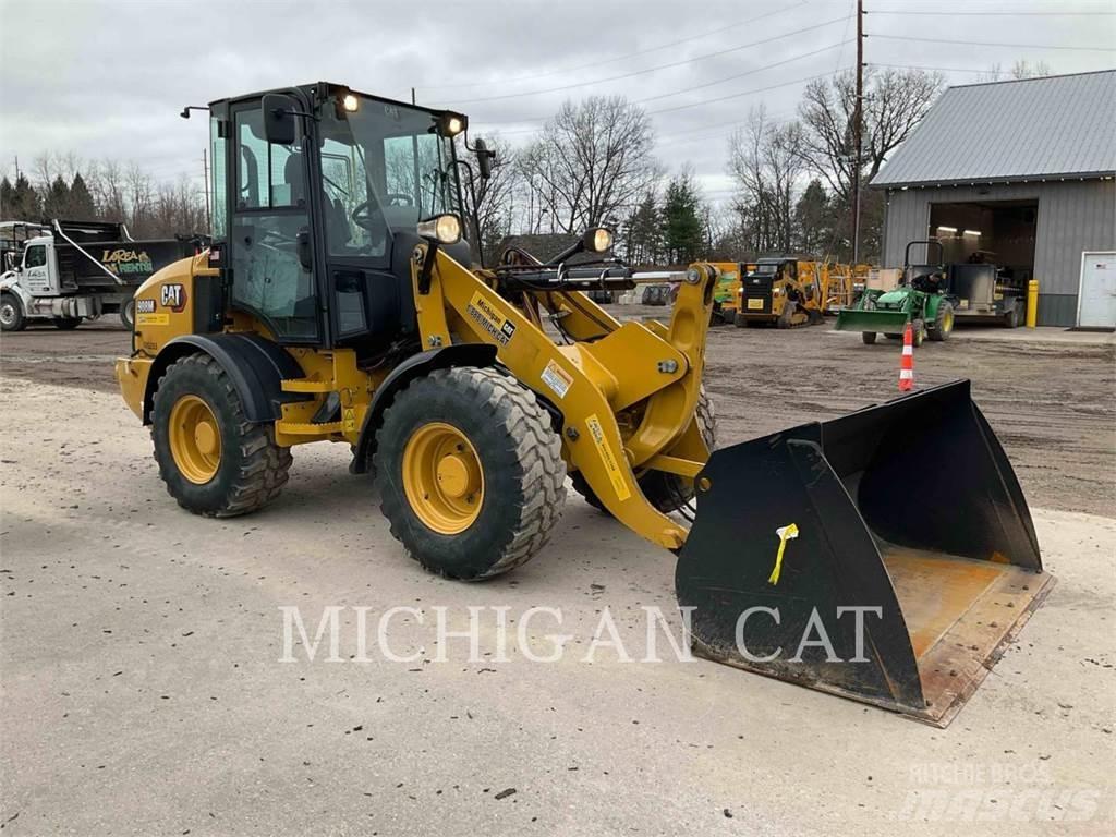 CAT 908M ARW Utovarivači na točkove