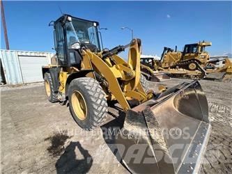 CAT 910M Utovarivači na točkove