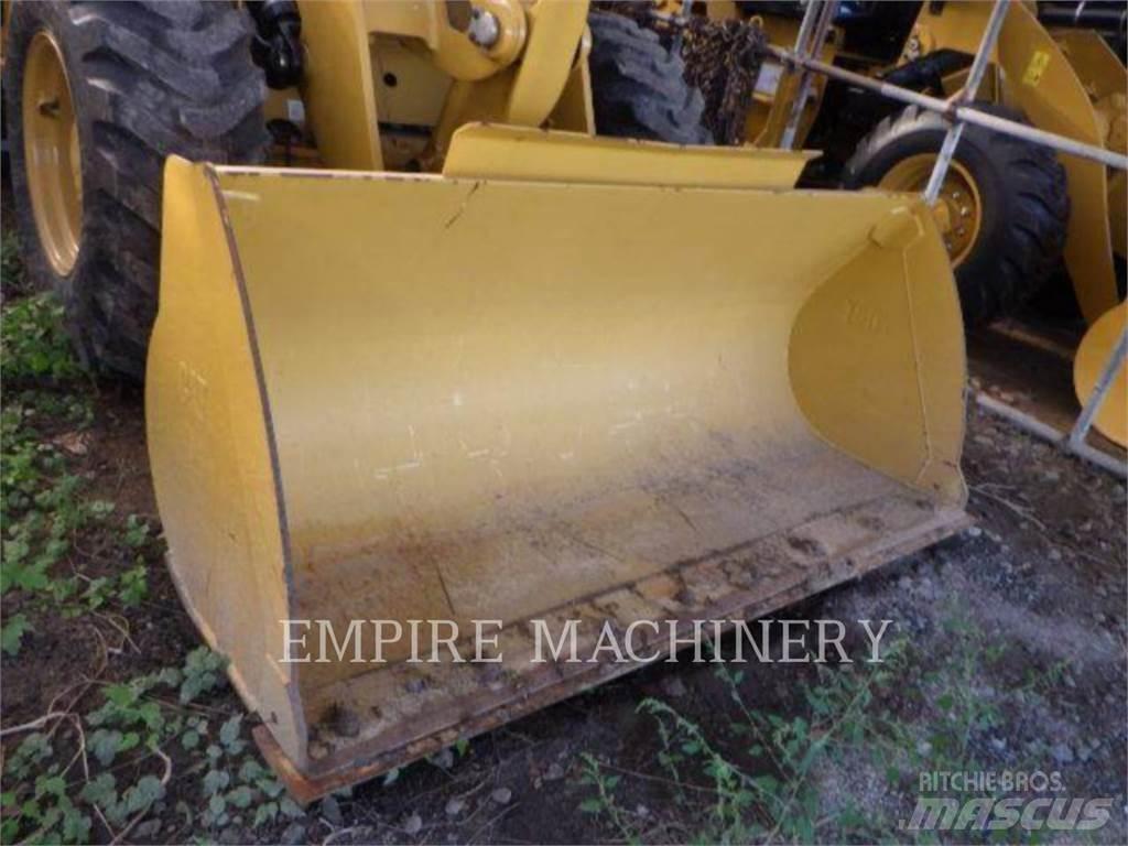 CAT 910M Utovarivači na točkove