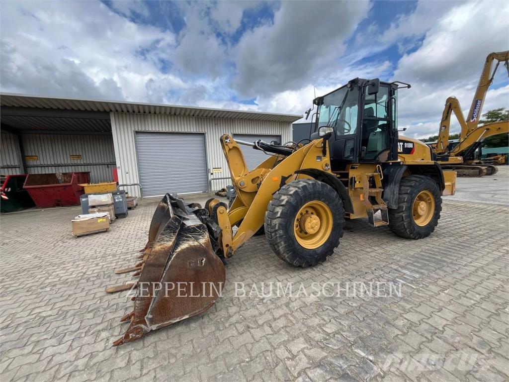 CAT 918M Utovarivači na točkove