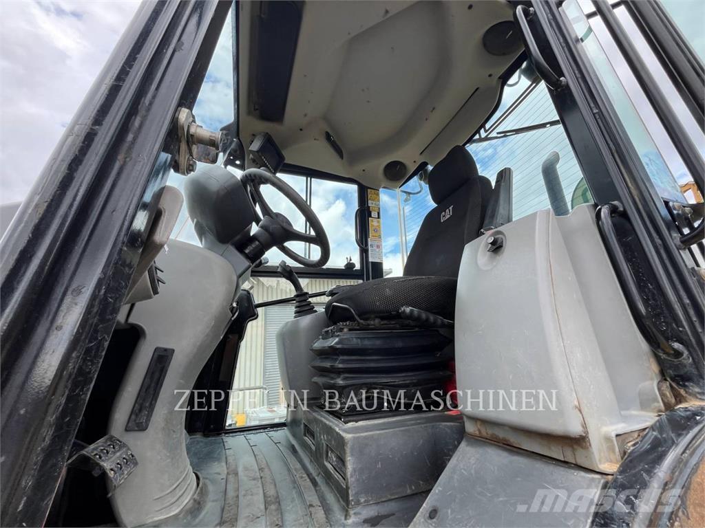 CAT 918M Utovarivači na točkove