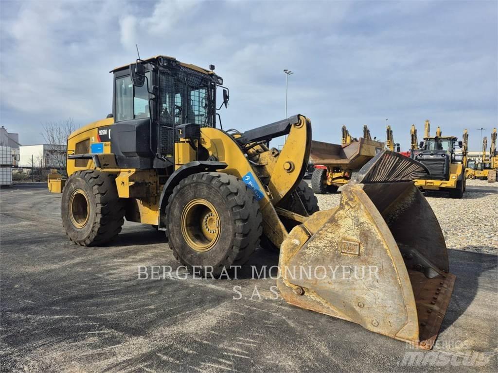 CAT 926M Utovarivači na točkove