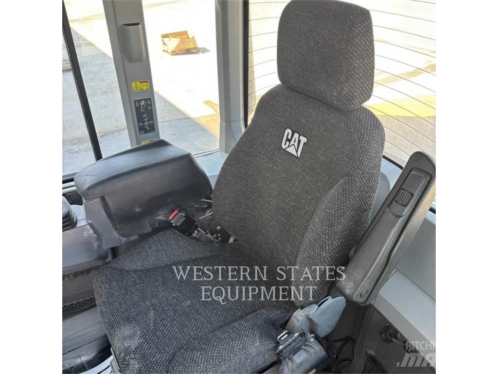 CAT 926M Utovarivači na točkove