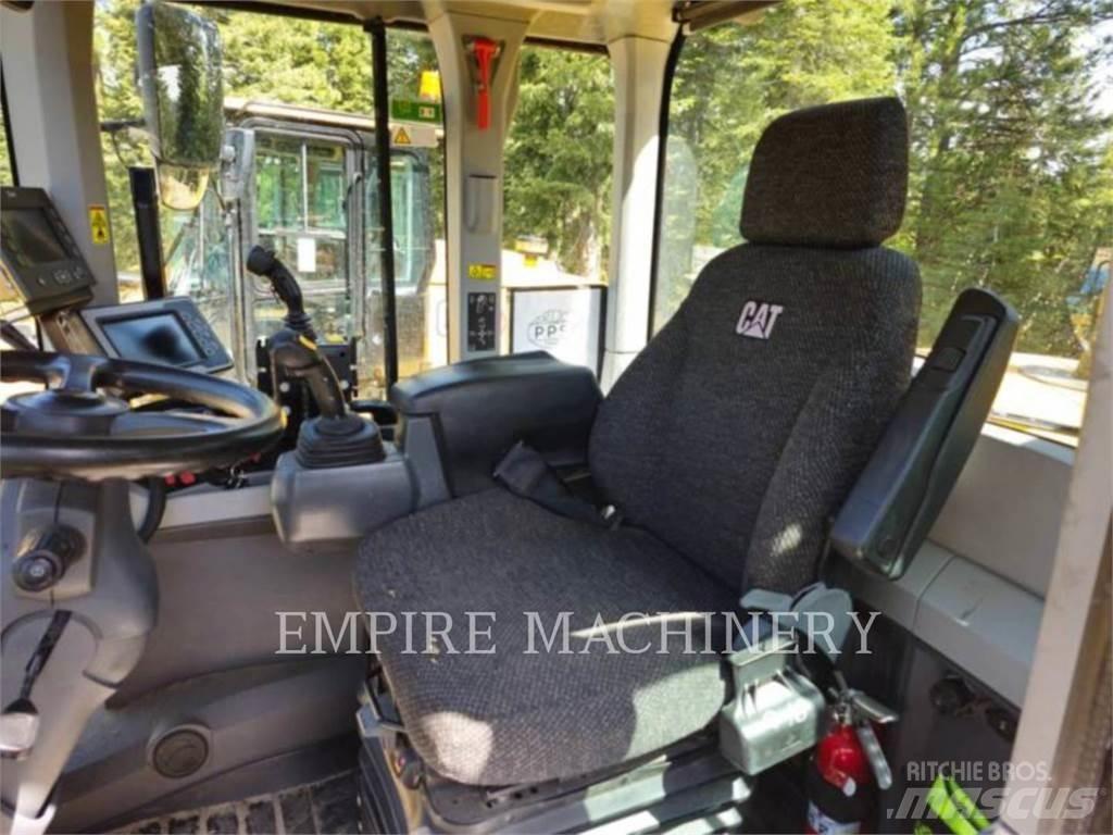CAT 926M Utovarivači na točkove