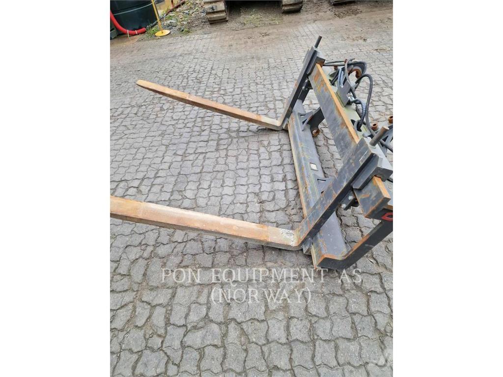 CAT 926M Utovarivači na točkove