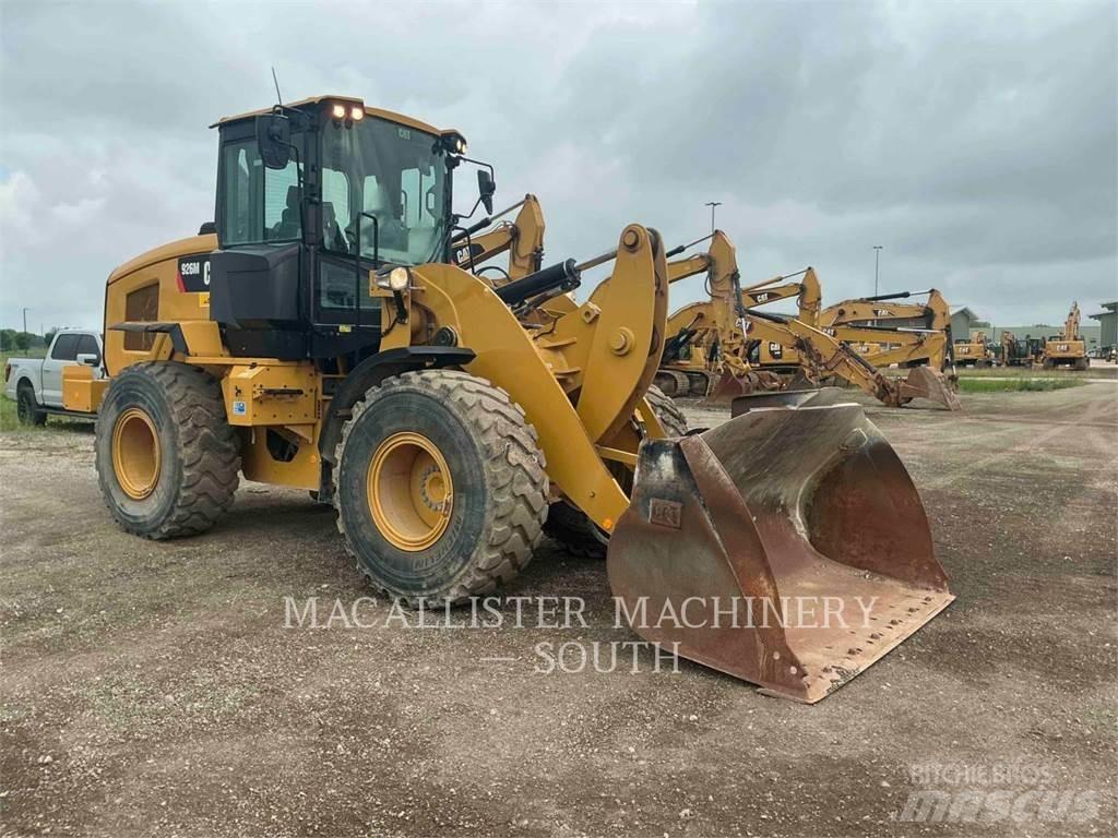 CAT 926M Utovarivači na točkove