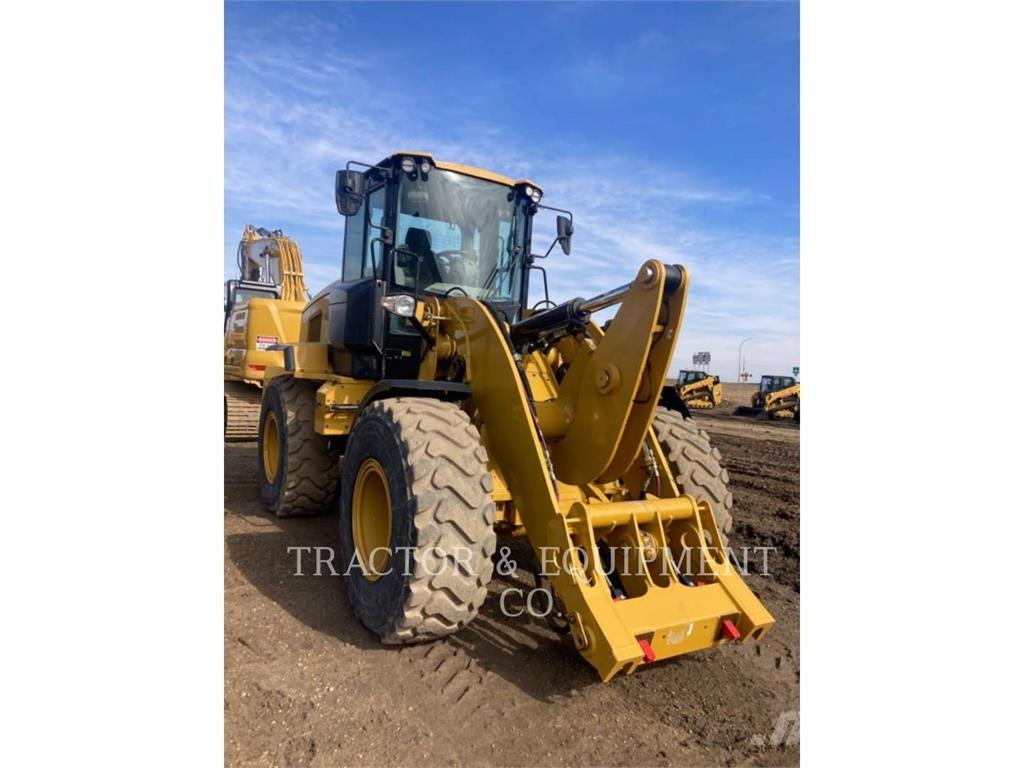 CAT 930M Utovarivači na točkove