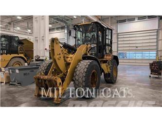 CAT 930M Utovarivači na točkove