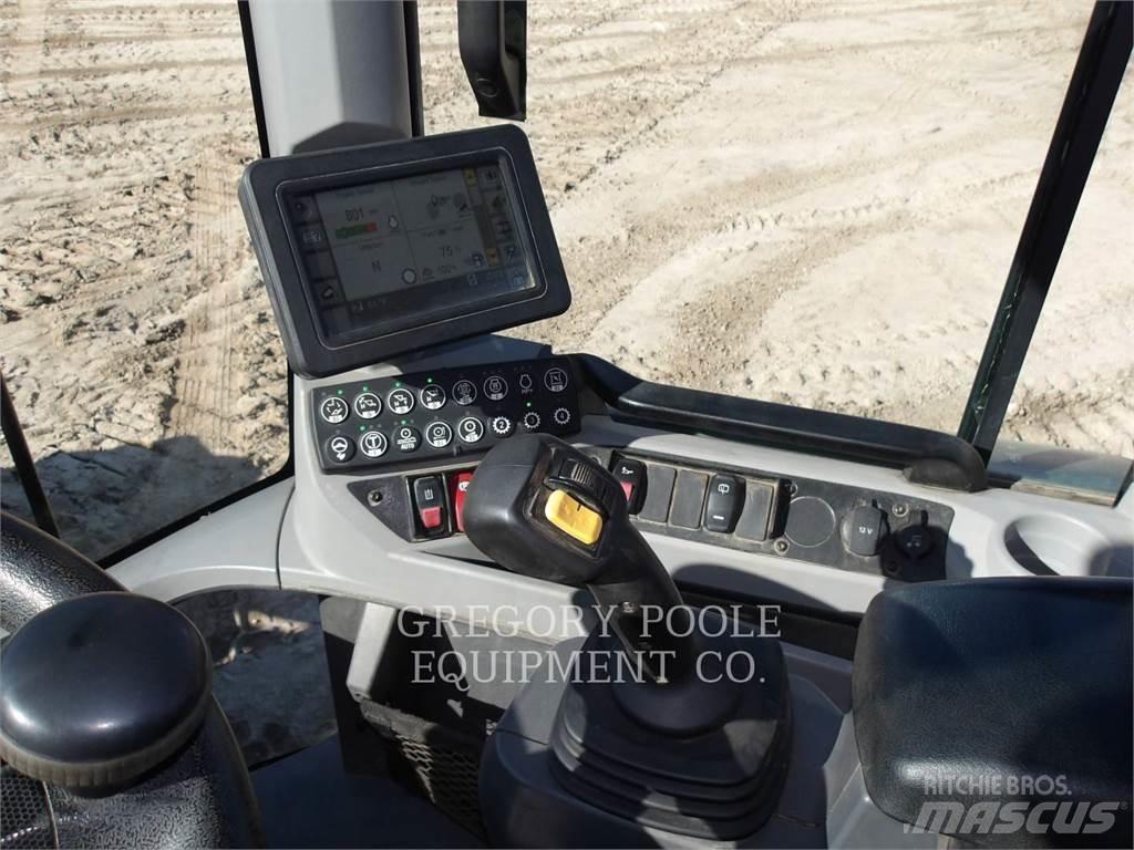 CAT 930M Utovarivači na točkove
