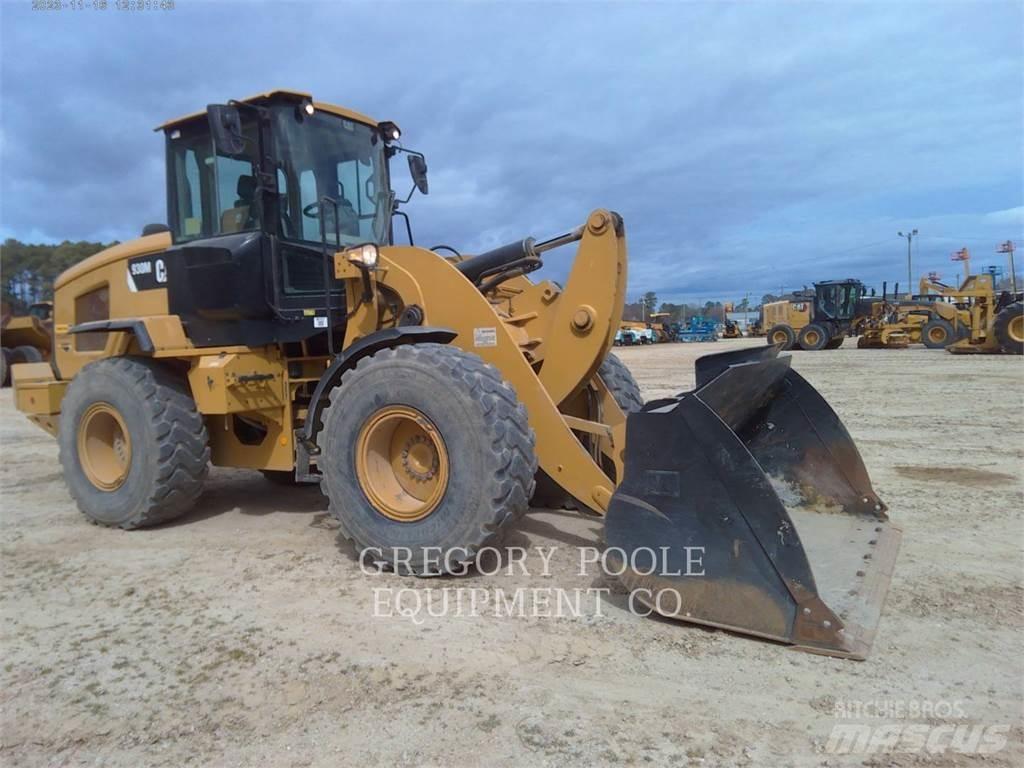 CAT 930M Utovarivači na točkove