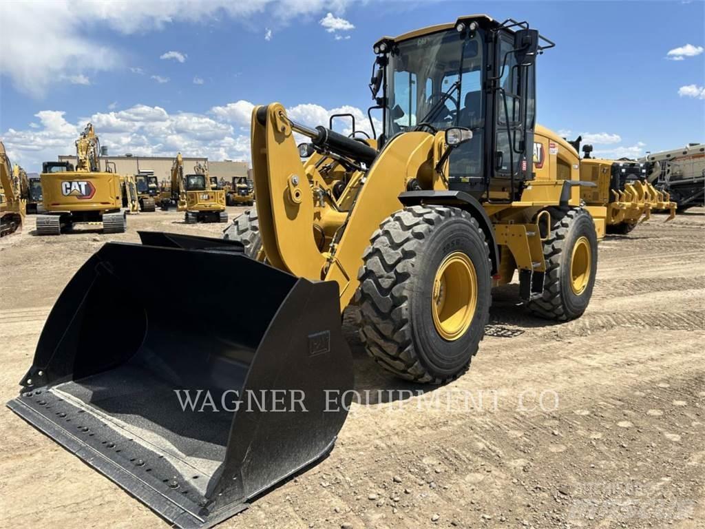 CAT 930M Utovarivači na točkove